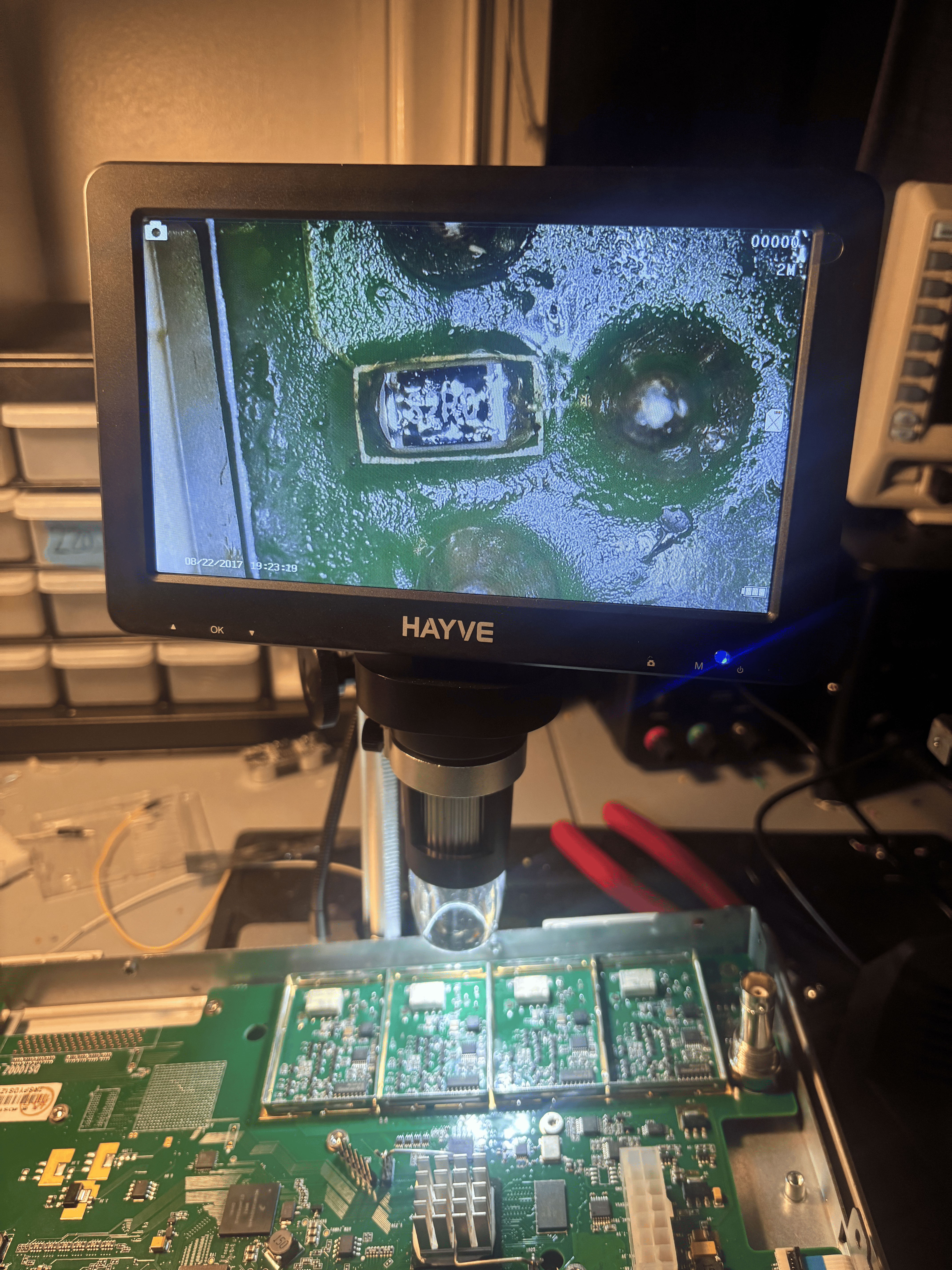 Soldering replacement resistors